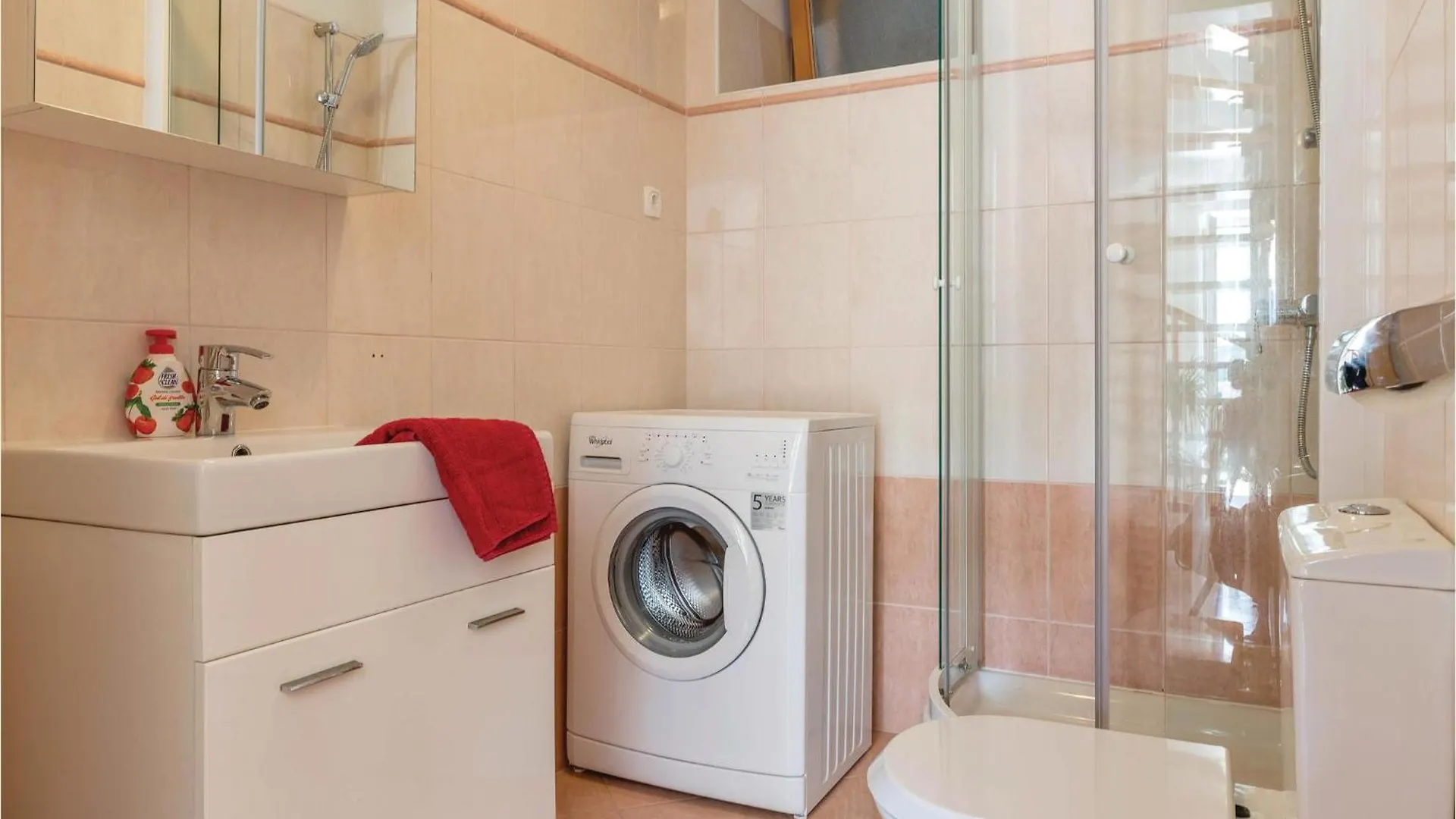 3 Bedroom Awesome Home In Orbanići 0*,  Croacia